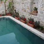 Eski Tas