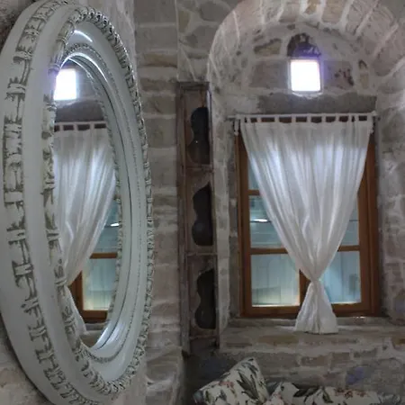 Eski Tas Hotel 2*