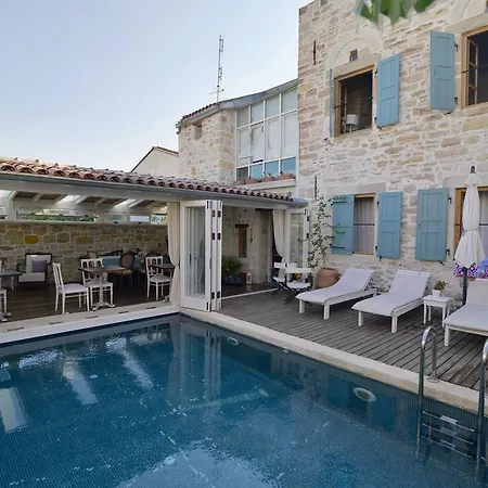 Hotel Eski Tas 2*