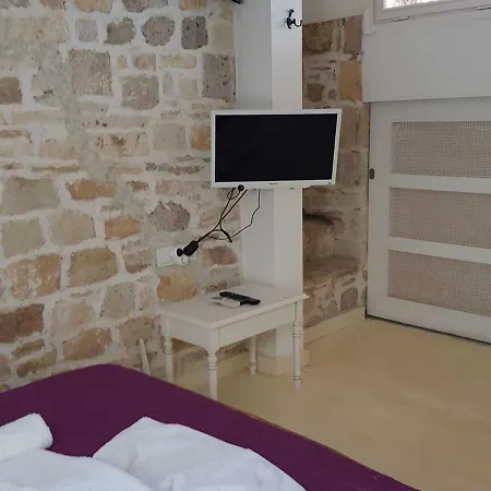 Eski Tas ホテル 2*