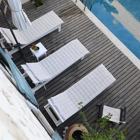 فندق Eski Tas Çeşme