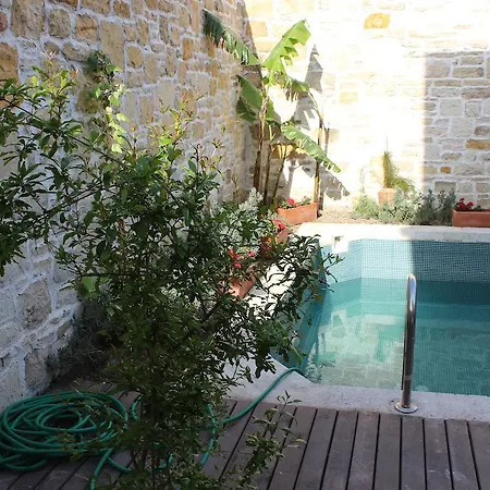 فندق Eski Tas Çeşme