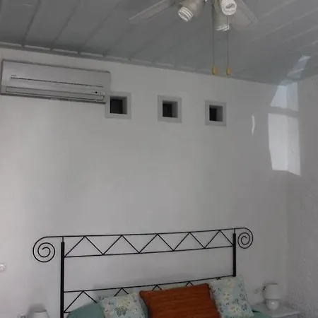 Eski Tas Hotel Cesme