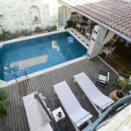 Eski Tas Cesme