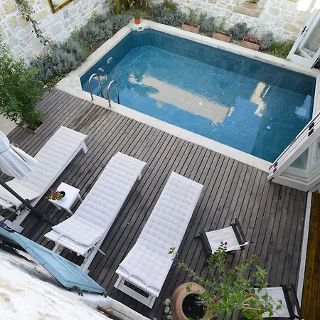 Hotel Eski Tas Çeşme